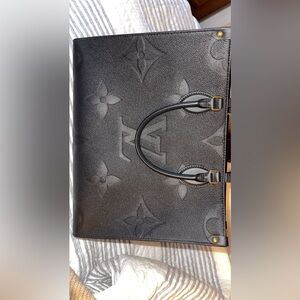 Louis Vuitton Onthego MM black leather